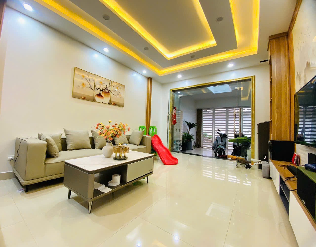 BÁN NHÀ VỊ TRÍ ĐẸP – NGÕ Ô TÔ TRÁNH – QUÁN NAM, KÊNH DƯƠNG, LÊ CHÂN, HẢI PHÒNG